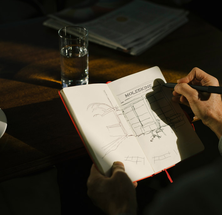 The Moleskine notebook is the heir and successor to the legendary notebook used by artists and thinkers over the past two centuries.