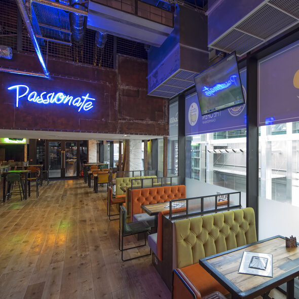 Sports Bar & grill