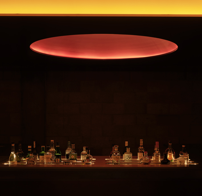 soma bar table